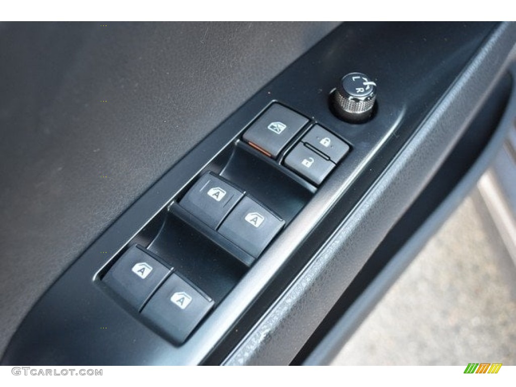 2018 Camry SE - Predawn Gray Mica / Black photo #24