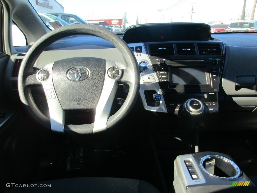 2014 Prius v Two - Classic Silver Metallic / Misty Gray photo #10