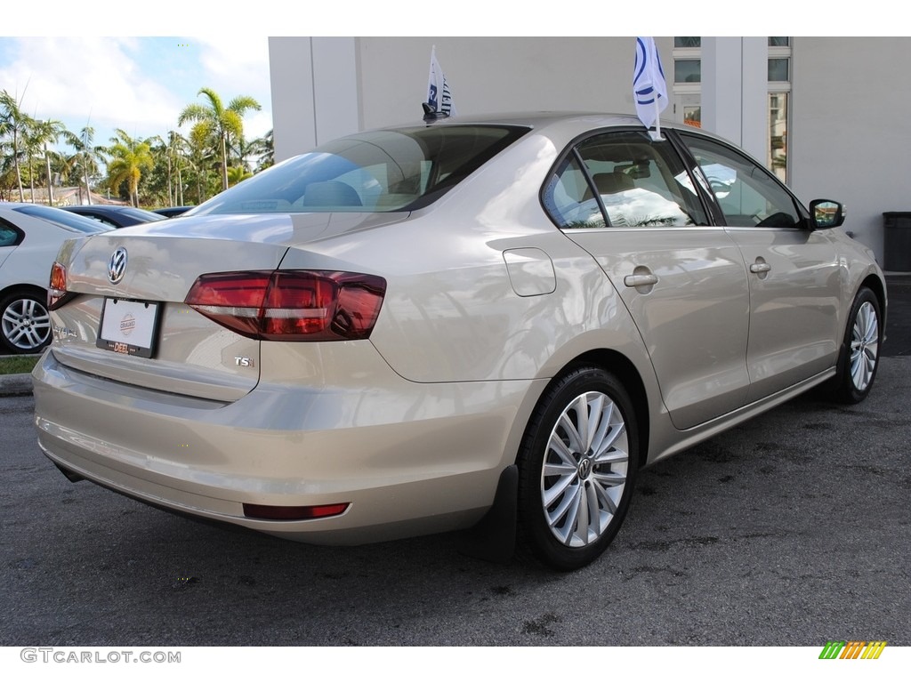 2016 Jetta SEL - Moonrock Silver Metallic / Cornsilk Beige photo #10