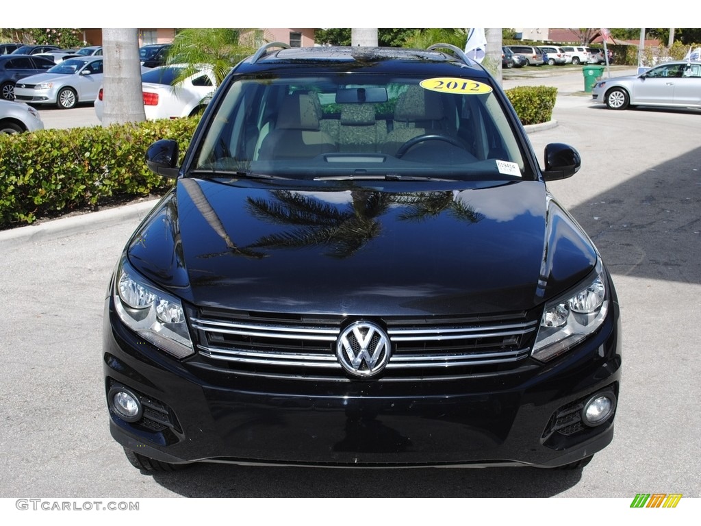 2012 Tiguan SE 4Motion - Deep Black Metallic / Beige photo #3