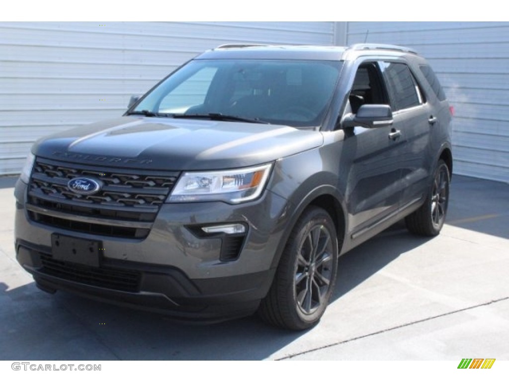 2018 Explorer XLT - Magnetic Metallic / Ebony Black photo #3
