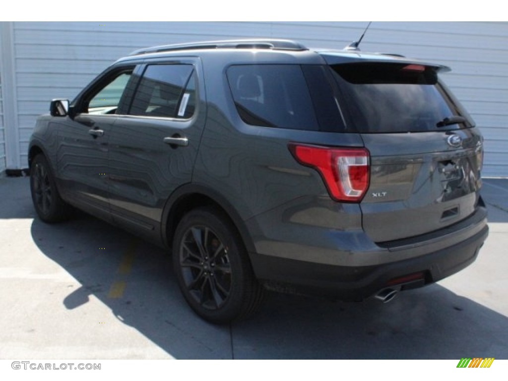 2018 Explorer XLT - Magnetic Metallic / Ebony Black photo #7