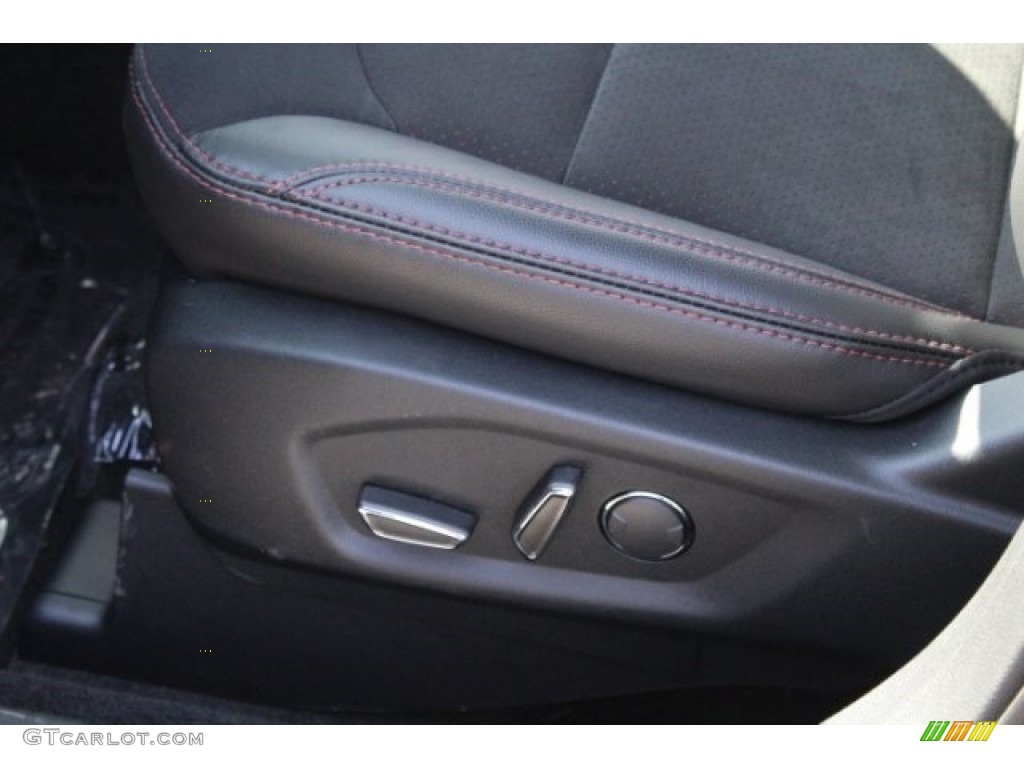 2018 Explorer XLT - Magnetic Metallic / Ebony Black photo #15