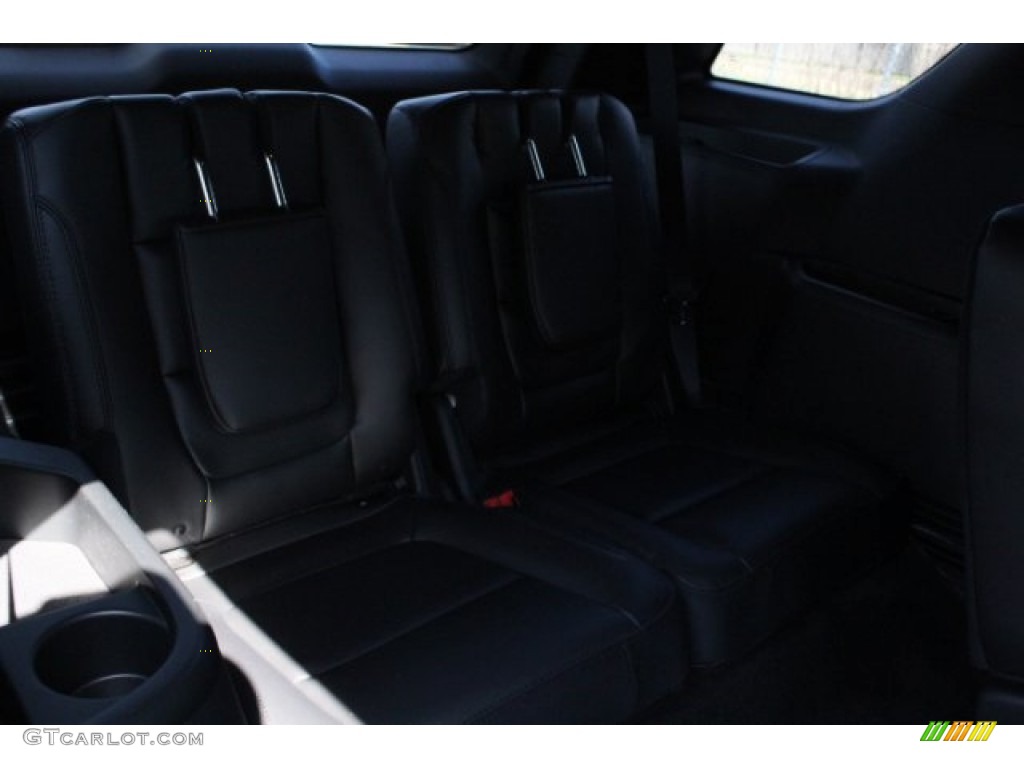 2018 Explorer XLT - Magnetic Metallic / Ebony Black photo #34