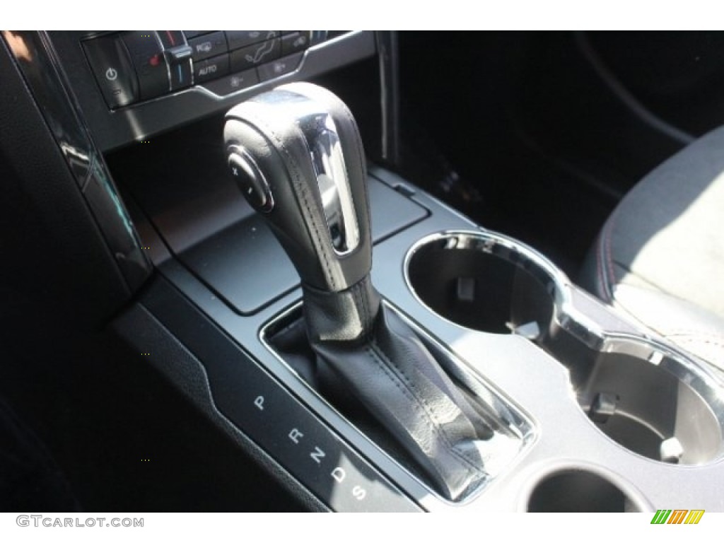 2018 Explorer XLT - White Platinum / Ebony Black photo #17