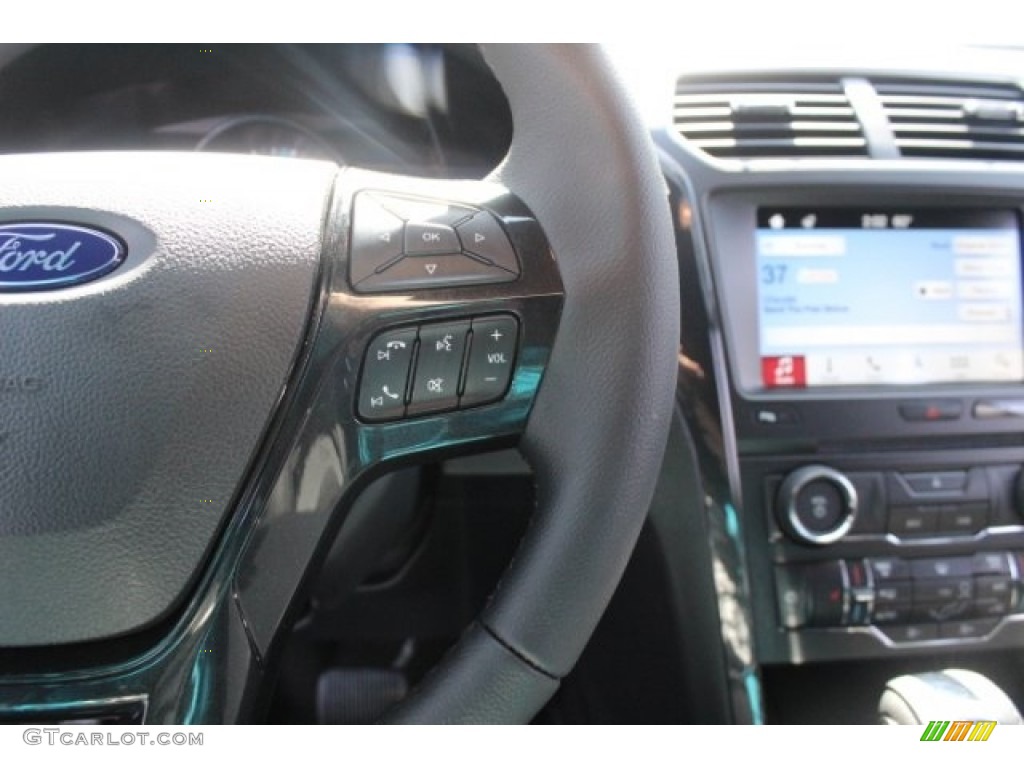 2018 Explorer XLT - White Platinum / Ebony Black photo #20