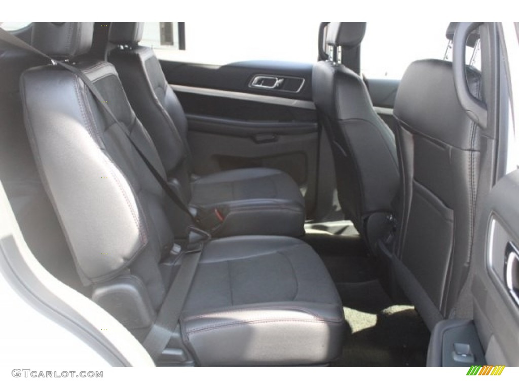 2018 Explorer XLT - White Platinum / Ebony Black photo #30
