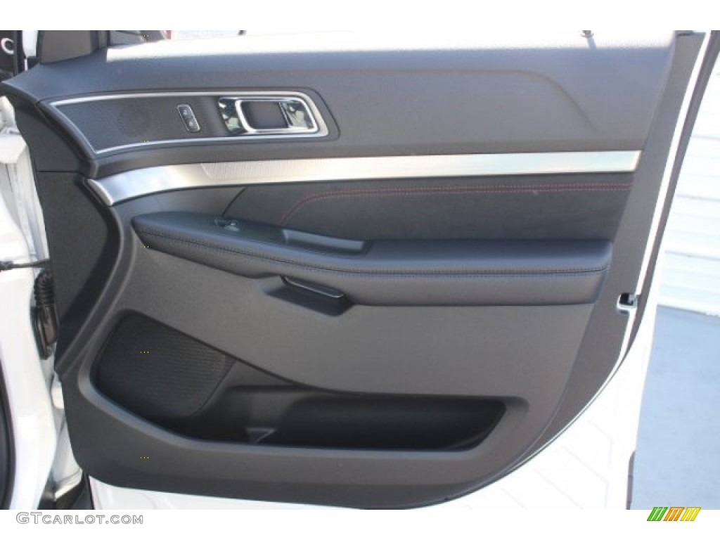 2018 Explorer XLT - White Platinum / Ebony Black photo #31