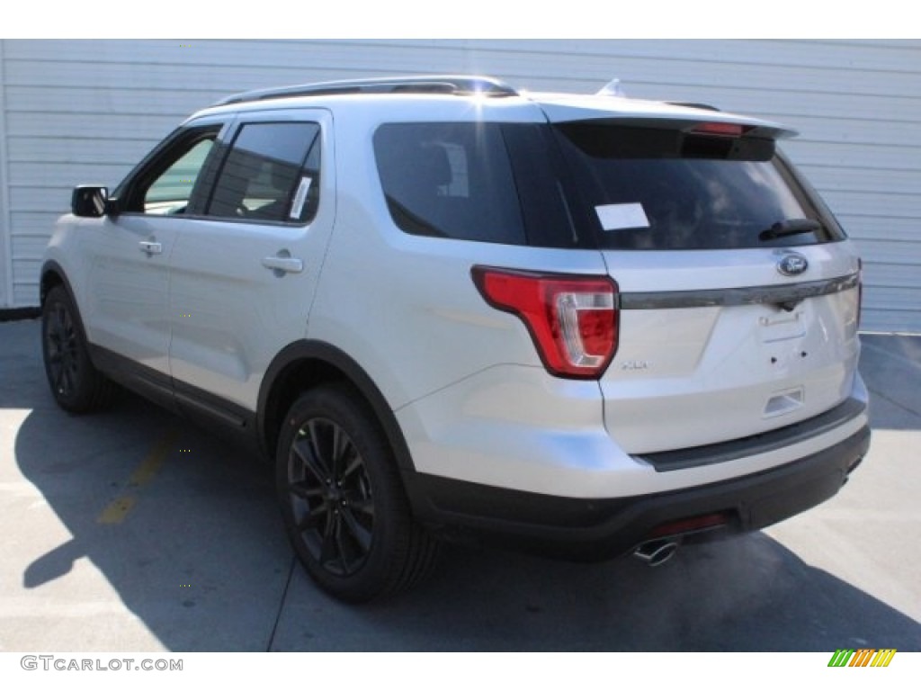 2018 Explorer XLT - Ingot Silver / Ebony Black photo #7