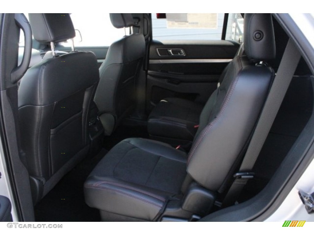 2018 Explorer XLT - Ingot Silver / Ebony Black photo #26