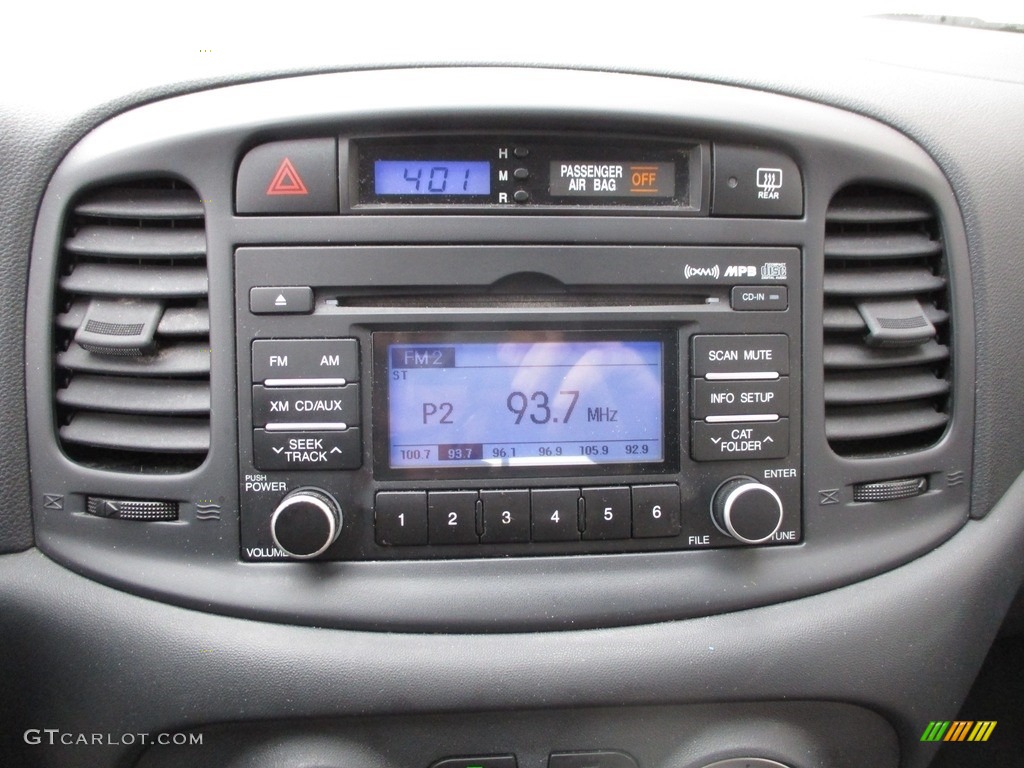 2010 Accent GS 3 Door - Platinum Silver / Black photo #15