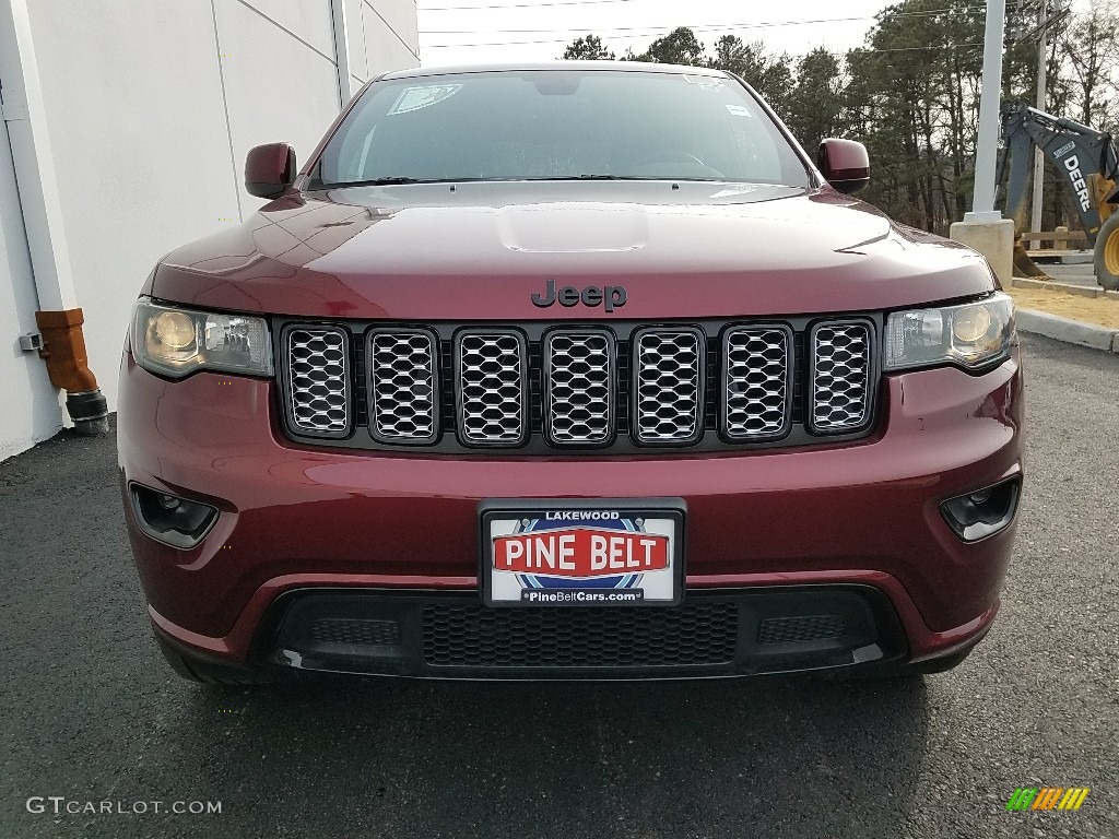 2018 Grand Cherokee Altitude 4x4 - Velvet Red Pearl / Black photo #2