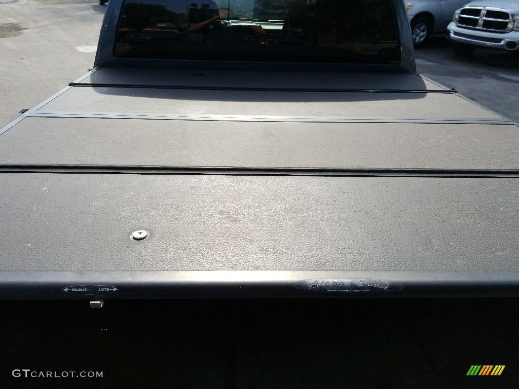 2006 Colorado LT Crew Cab - Blue Granite Metallic / Very Dark Pewter photo #22