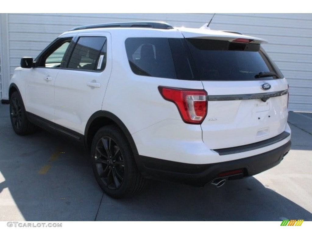 2018 Explorer XLT - White Platinum / Ebony Black photo #7