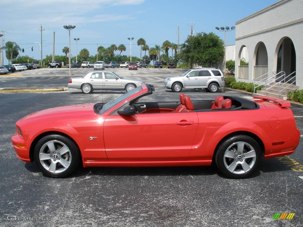 2007 Mustang GT Premium Convertible - Torch Red / Black/Red photo #2