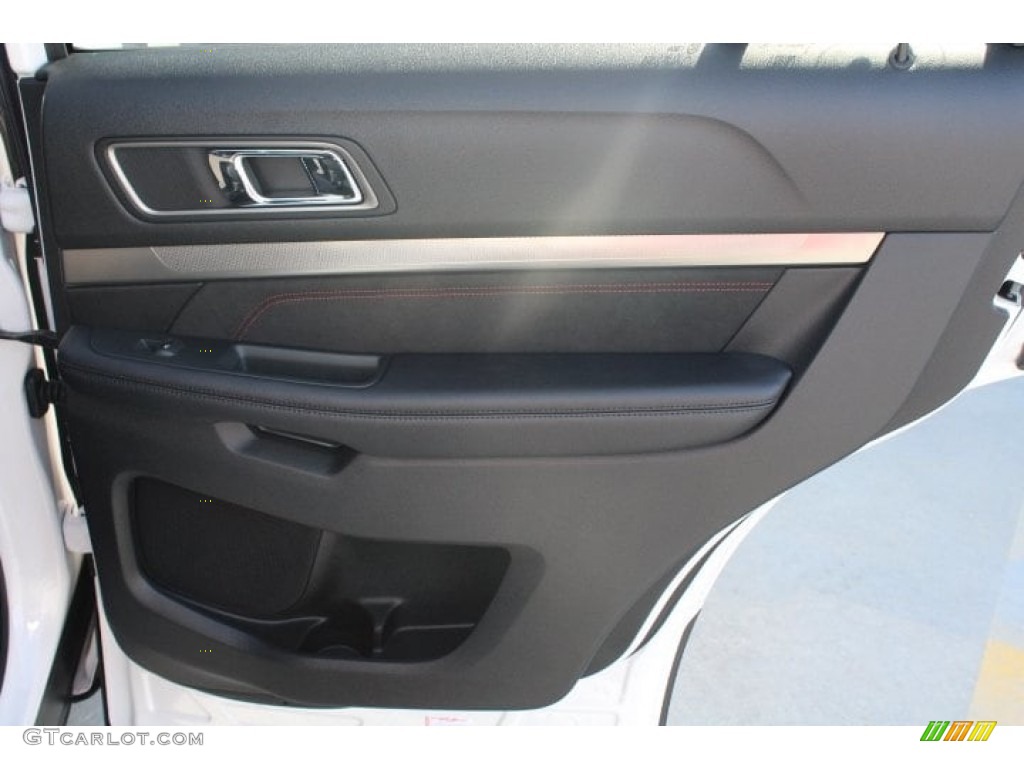 2018 Explorer XLT - White Platinum / Ebony Black photo #32