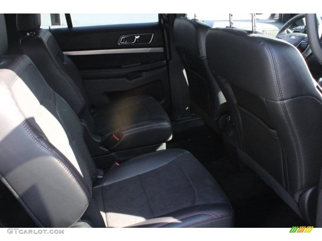 2018 Explorer XLT - White Platinum / Ebony Black photo #33