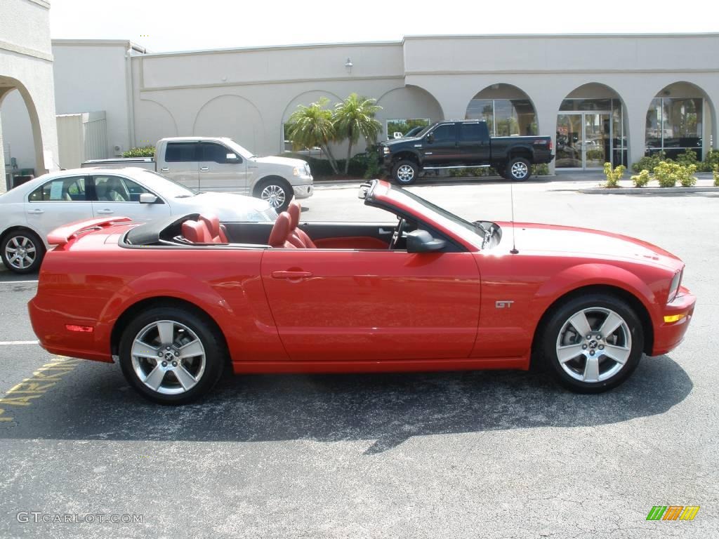 2007 Mustang GT Premium Convertible - Torch Red / Black/Red photo #6