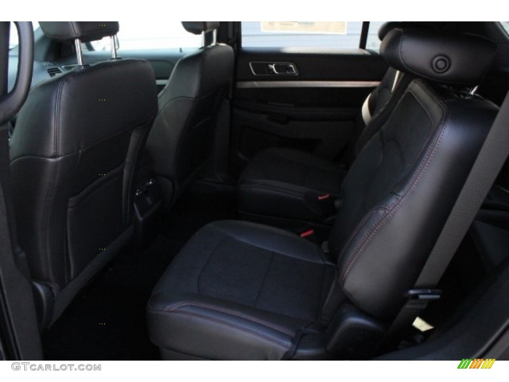 2018 Explorer XLT - Magnetic Metallic / Ebony Black photo #26