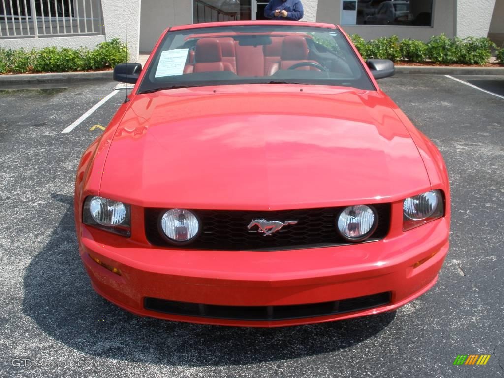 2007 Mustang GT Premium Convertible - Torch Red / Black/Red photo #8