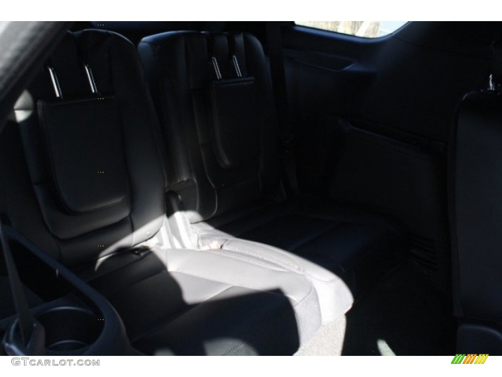 2018 Explorer XLT - Magnetic Metallic / Ebony Black photo #34