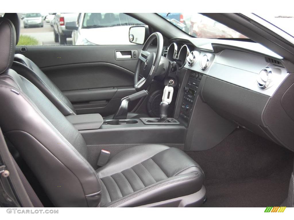 2007 Mustang GT Premium Coupe - Black / Dark Charcoal photo #8