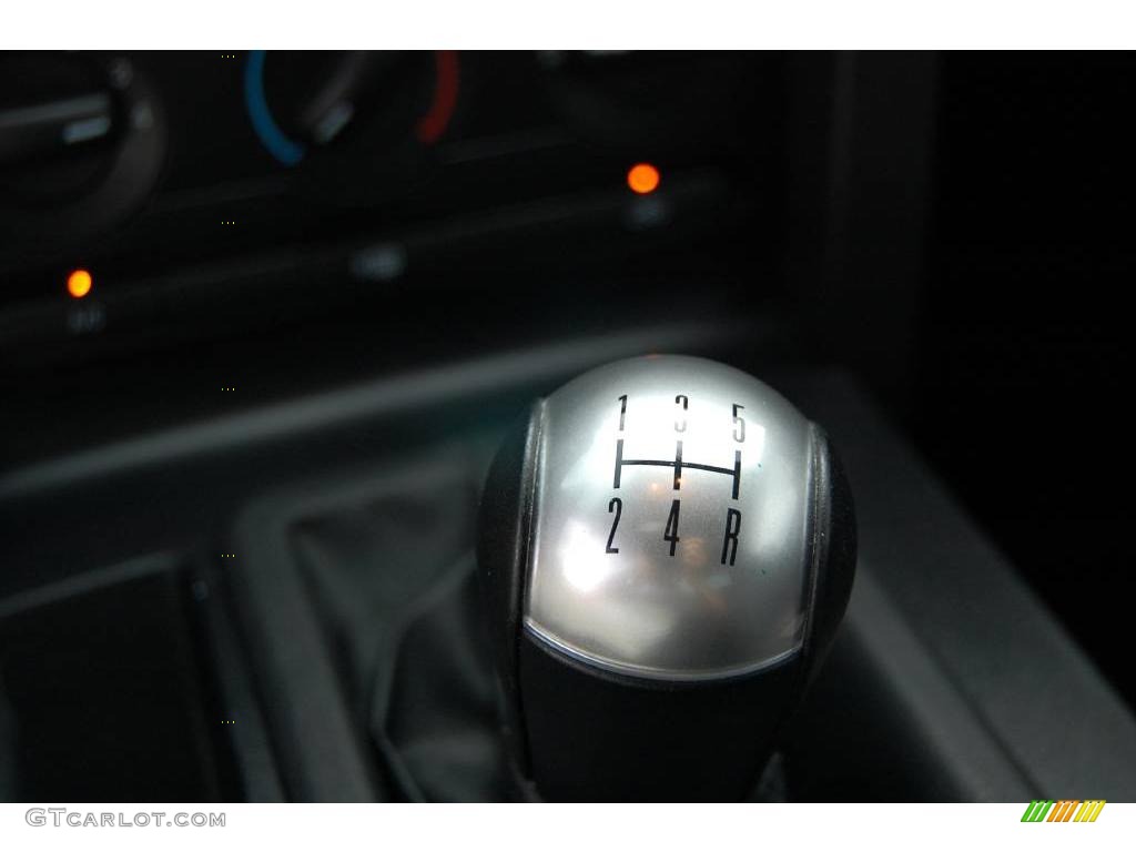 2007 Mustang GT Premium Coupe - Black / Dark Charcoal photo #21