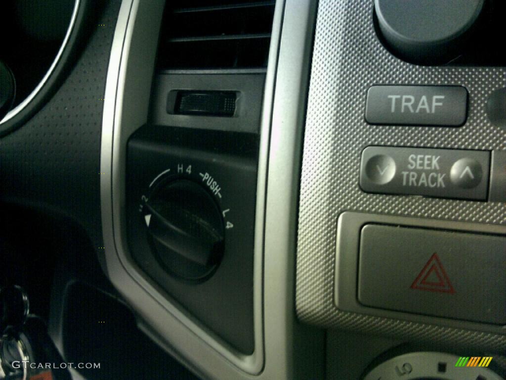 2005 Tacoma V6 TRD Sport Double Cab 4x4 - Silver Streak Mica / Graphite Gray photo #53