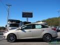 White Gold - Focus SEL Sedan Photo No. 2