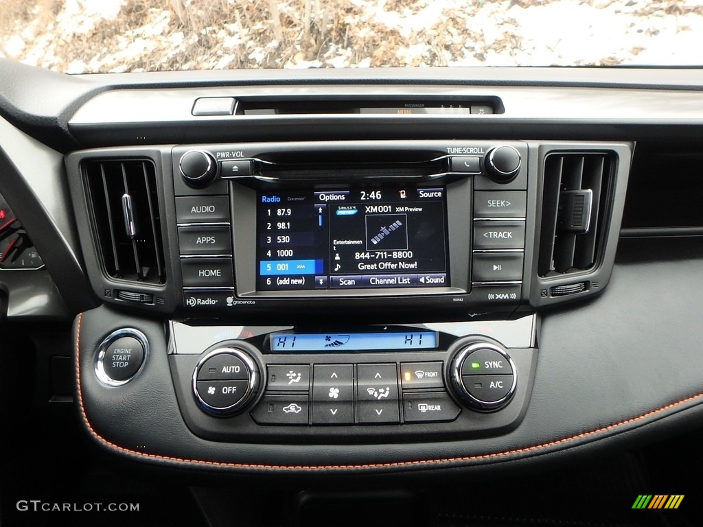 2018 Toyota RAV4 SE AWD Controls Photo #125375337