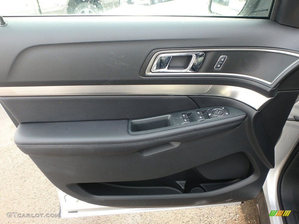 2018 Explorer XLT 4WD - Ingot Silver / Ebony Black photo #14