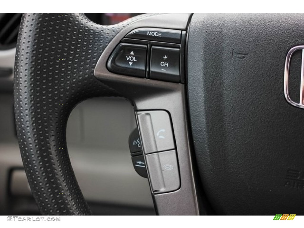 2015 Pilot LX - Alabaster Silver Metallic / Gray photo #39