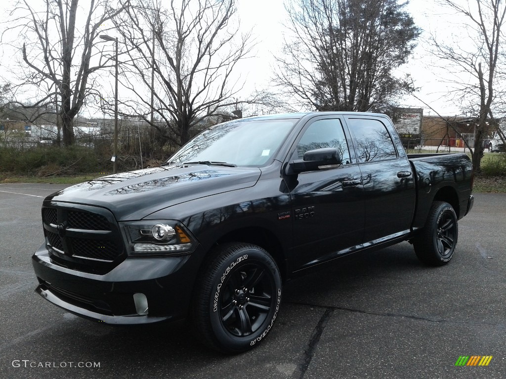 2018 1500 Night Crew Cab 4x4 - Brilliant Black Crystal Pearl / Black photo #2