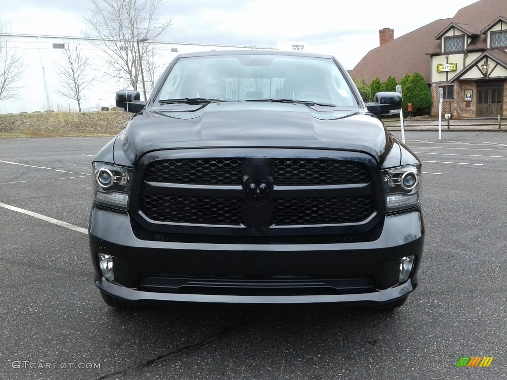 2018 1500 Night Crew Cab 4x4 - Brilliant Black Crystal Pearl / Black photo #3