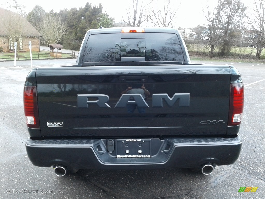 2018 1500 Night Crew Cab 4x4 - Brilliant Black Crystal Pearl / Black photo #7