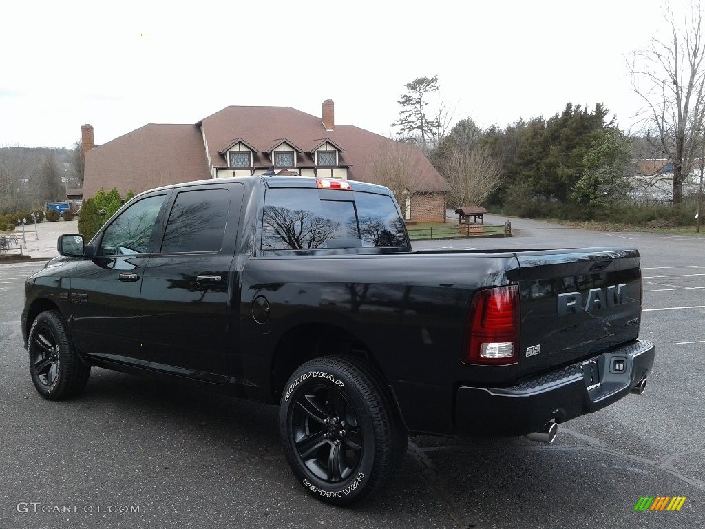 2018 1500 Night Crew Cab 4x4 - Brilliant Black Crystal Pearl / Black photo #8