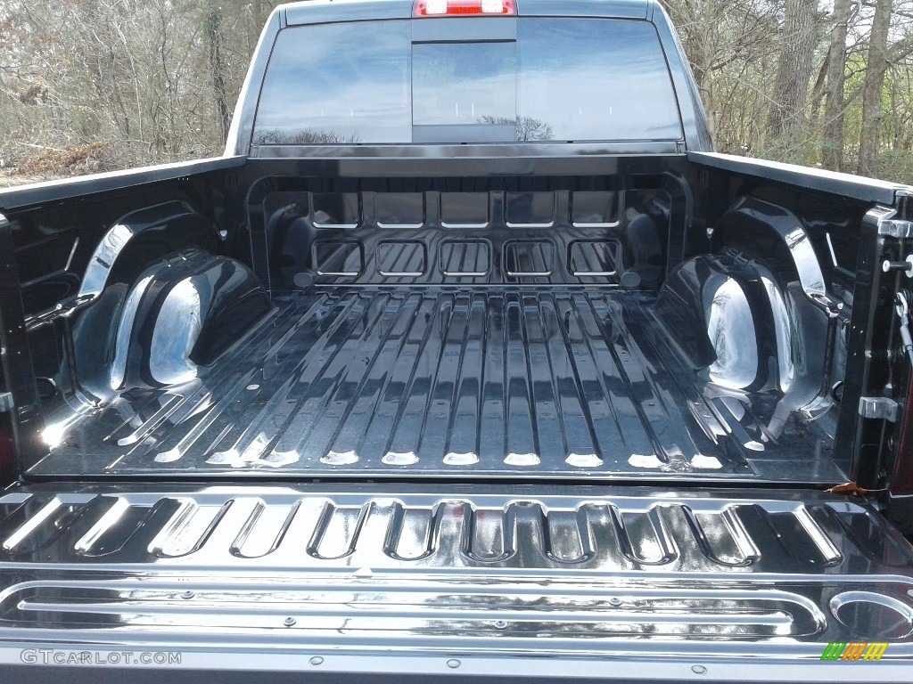 2018 1500 Night Crew Cab 4x4 - Brilliant Black Crystal Pearl / Black photo #12
