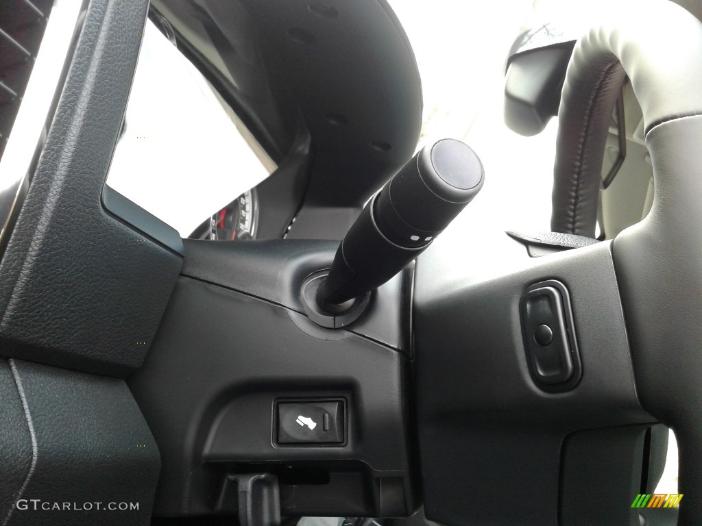 2018 1500 Night Crew Cab 4x4 - Brilliant Black Crystal Pearl / Black photo #15