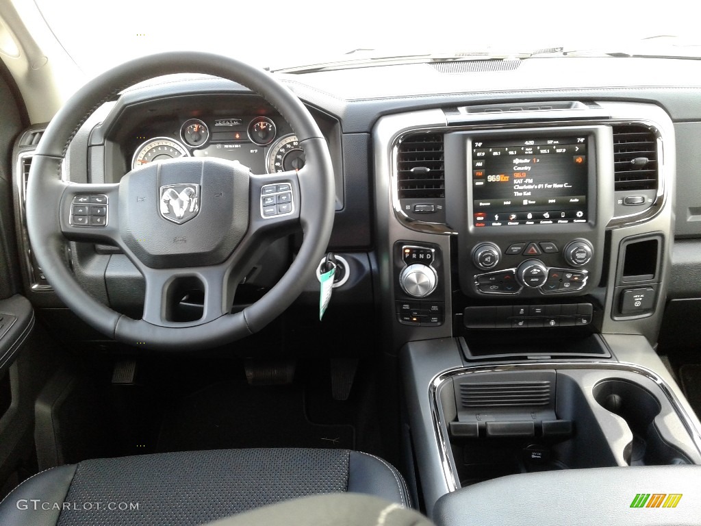 2018 1500 Night Crew Cab 4x4 - Brilliant Black Crystal Pearl / Black photo #30