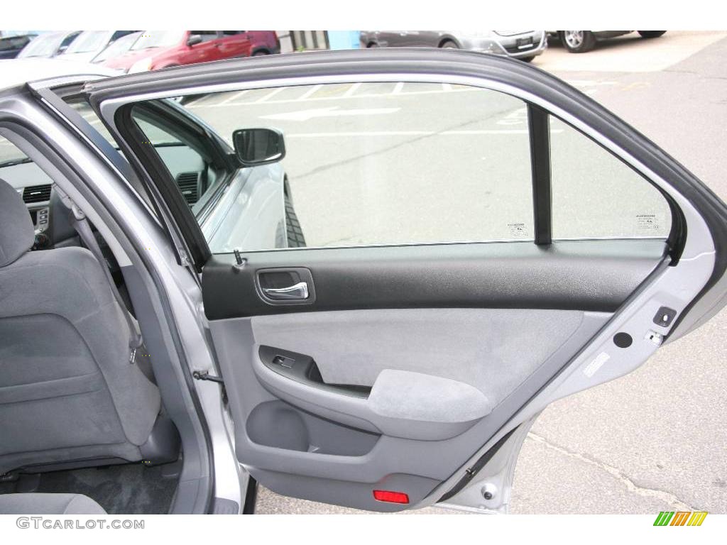 2006 Accord LX V6 Sedan - Alabaster Silver Metallic / Gray photo #15