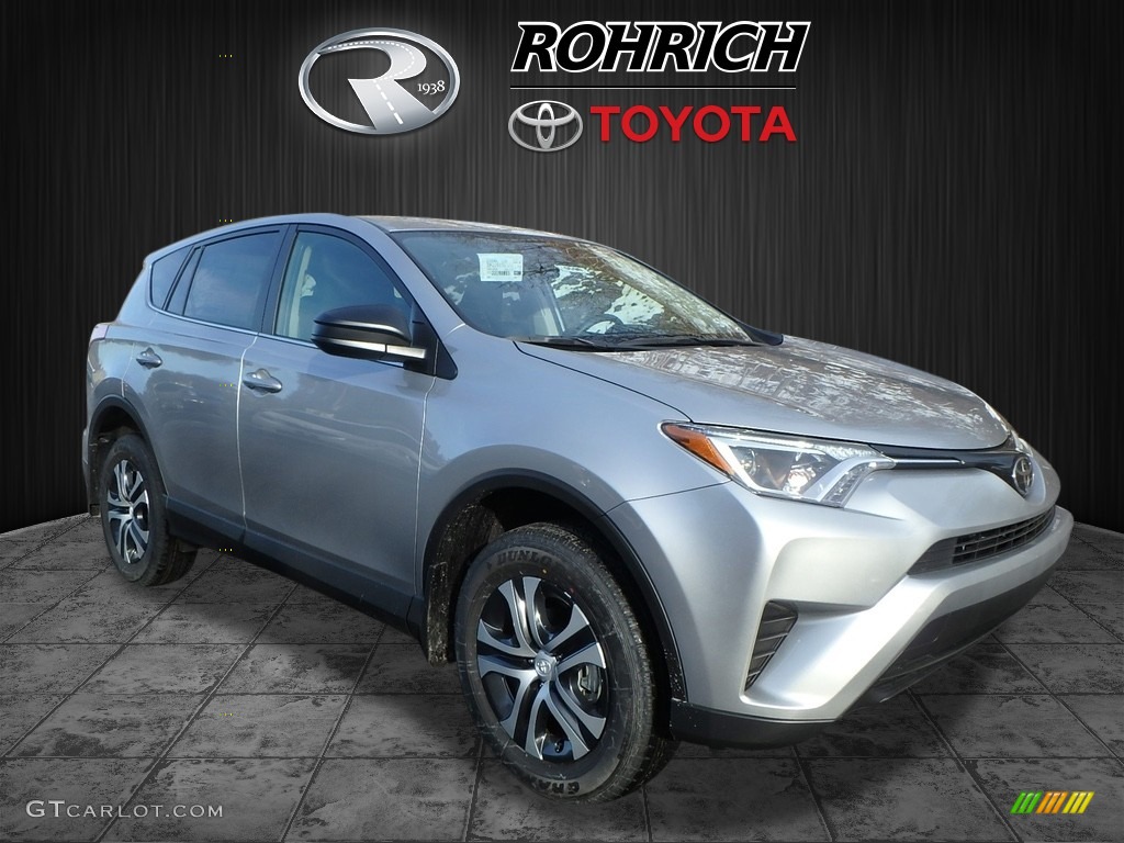2018 RAV4 LE - Silver Sky Metallic / Black photo #1