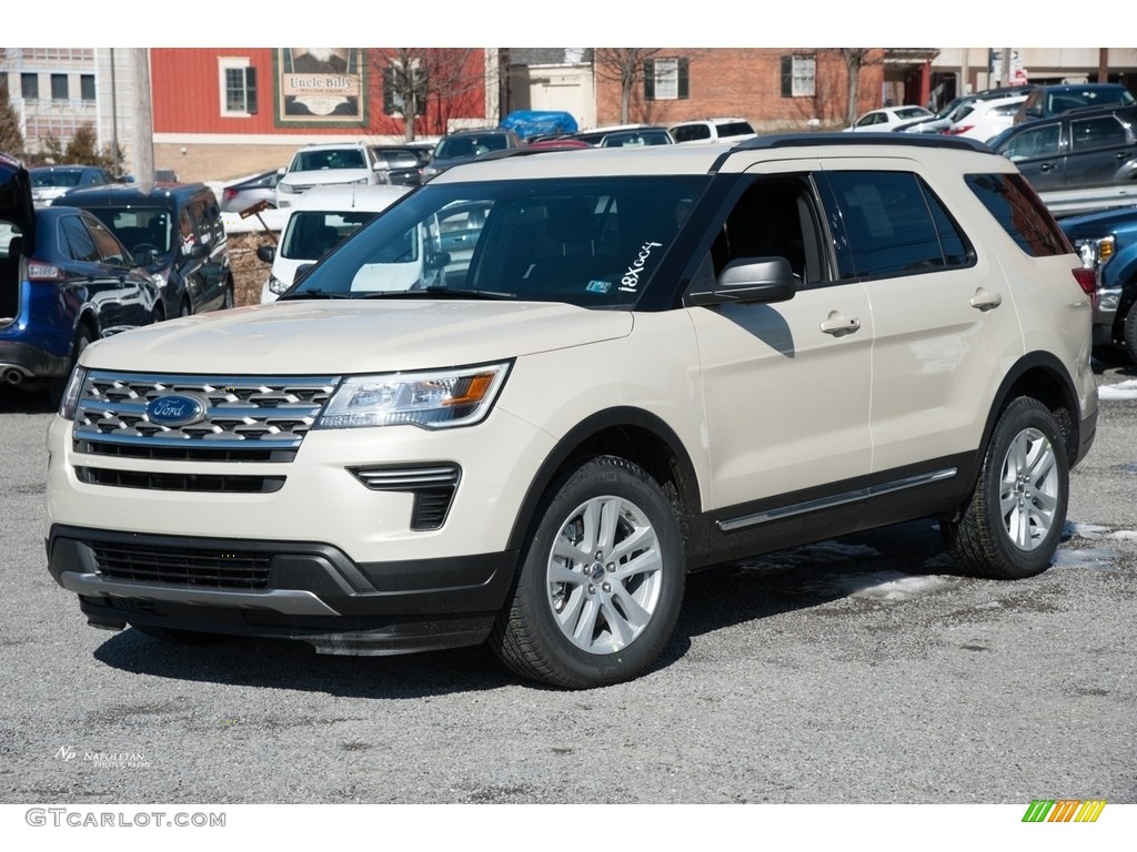 2018 Explorer XLT 4WD - Platinum Dune / Ebony Black photo #1