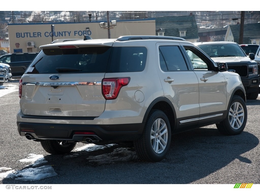 2018 Explorer XLT 4WD - Platinum Dune / Ebony Black photo #3