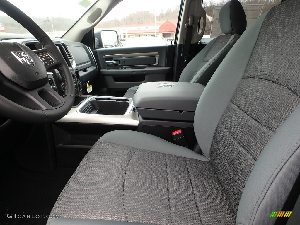 2018 1500 Big Horn Crew Cab 4x4 - Brilliant Black Crystal Pearl / Black/Diesel Gray photo #11