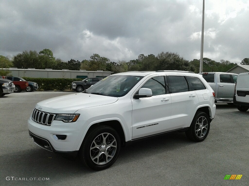 18 Bright White Jeep Grand Cherokee Sterling Edition Gtcarlot Com Car Color Galleries