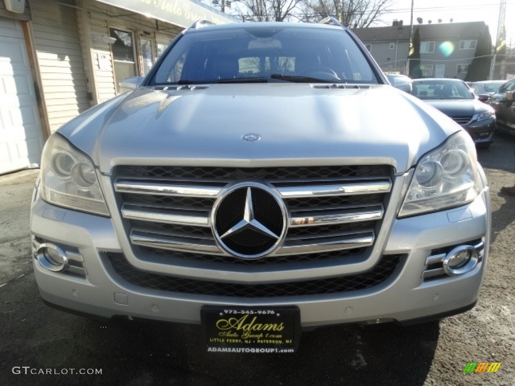 2009 GL 550 4Matic - Iridium Silver Metallic / Black photo #2