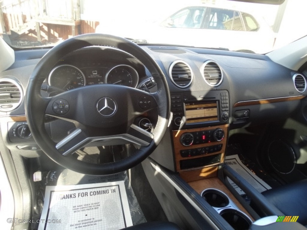 2009 GL 550 4Matic - Iridium Silver Metallic / Black photo #16