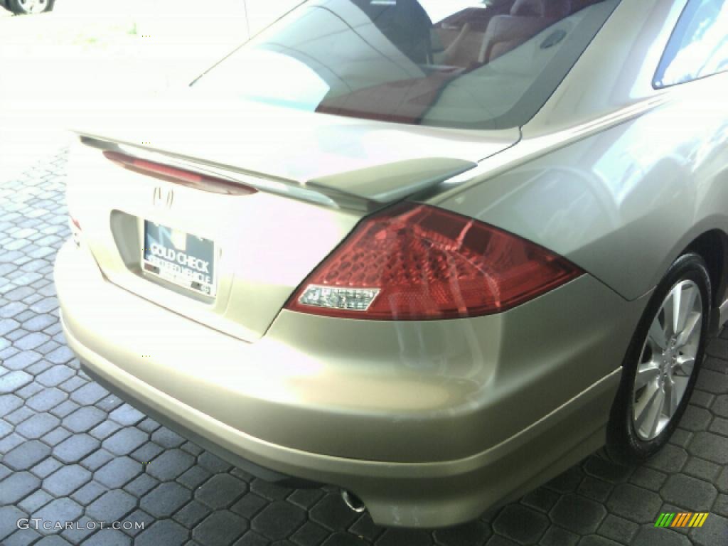 2006 Accord EX V6 Coupe - Desert Mist Metallic / Ivory photo #18