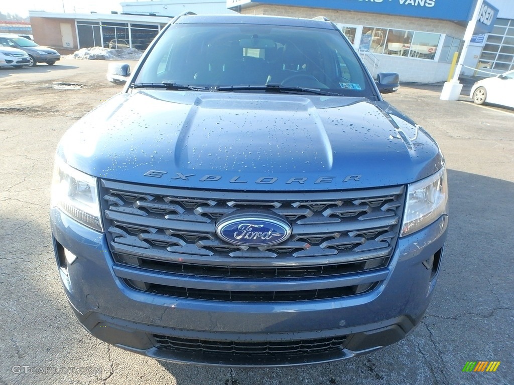 2018 Explorer XLT 4WD - Blue Metallic / Ebony Black photo #8
