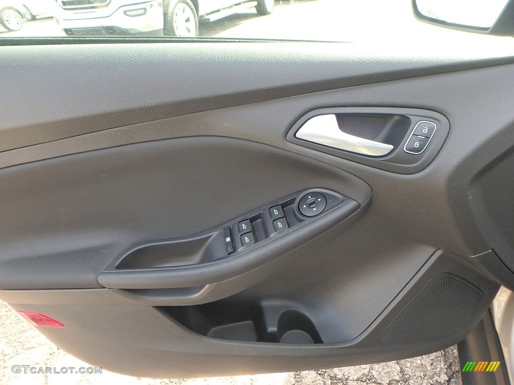 2015 Focus SE Sedan - Tectonic Metallic / Charcoal Black photo #19